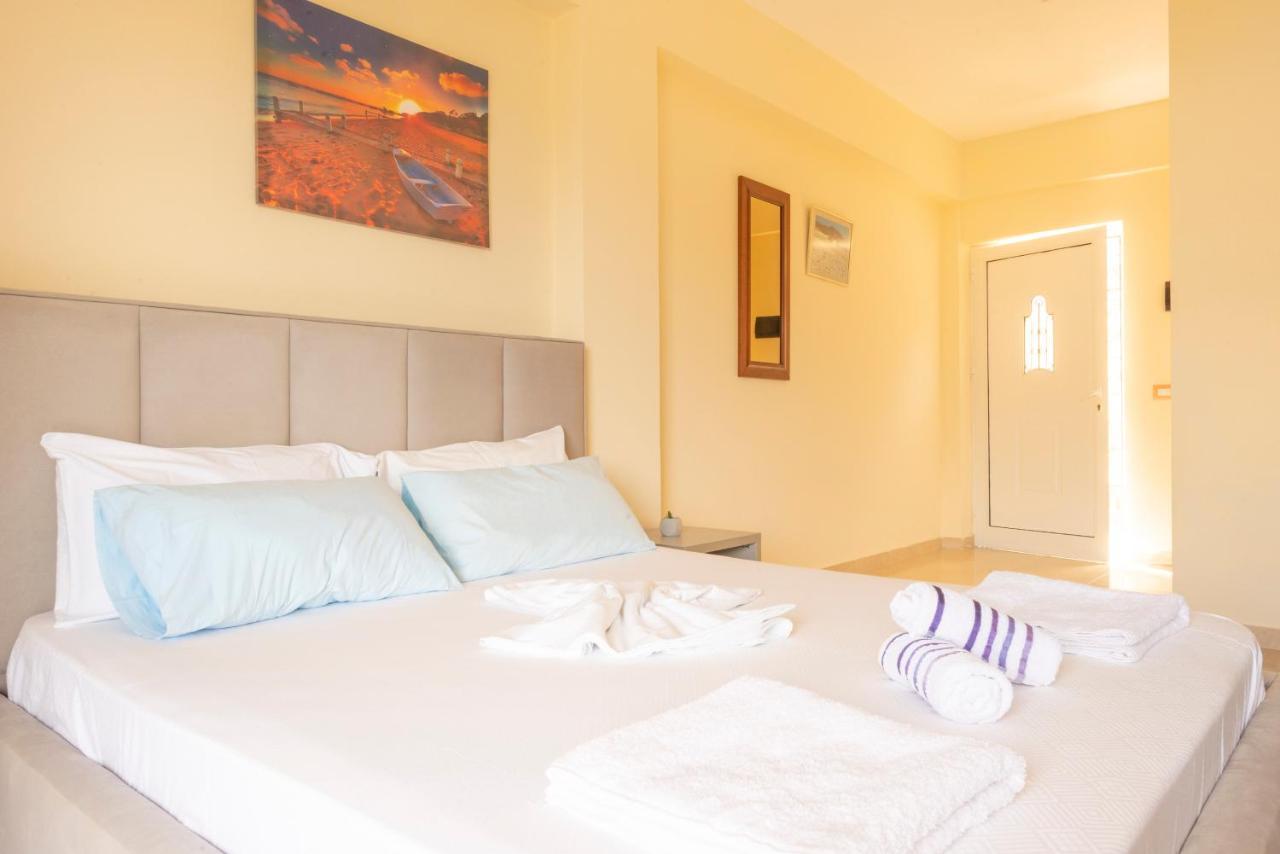 Hotel Mesun Himare Exterior photo