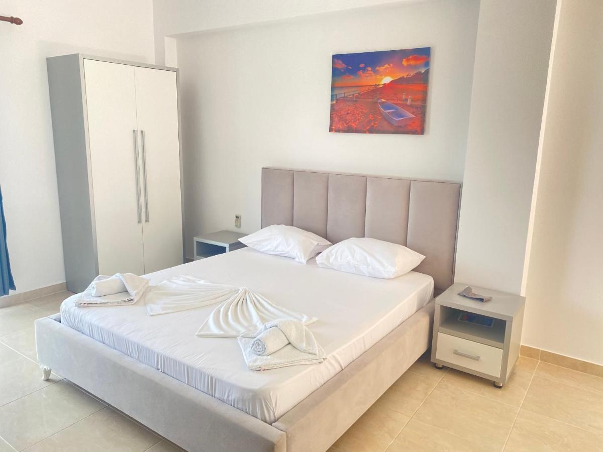 Hotel Mesun Himare Exterior photo