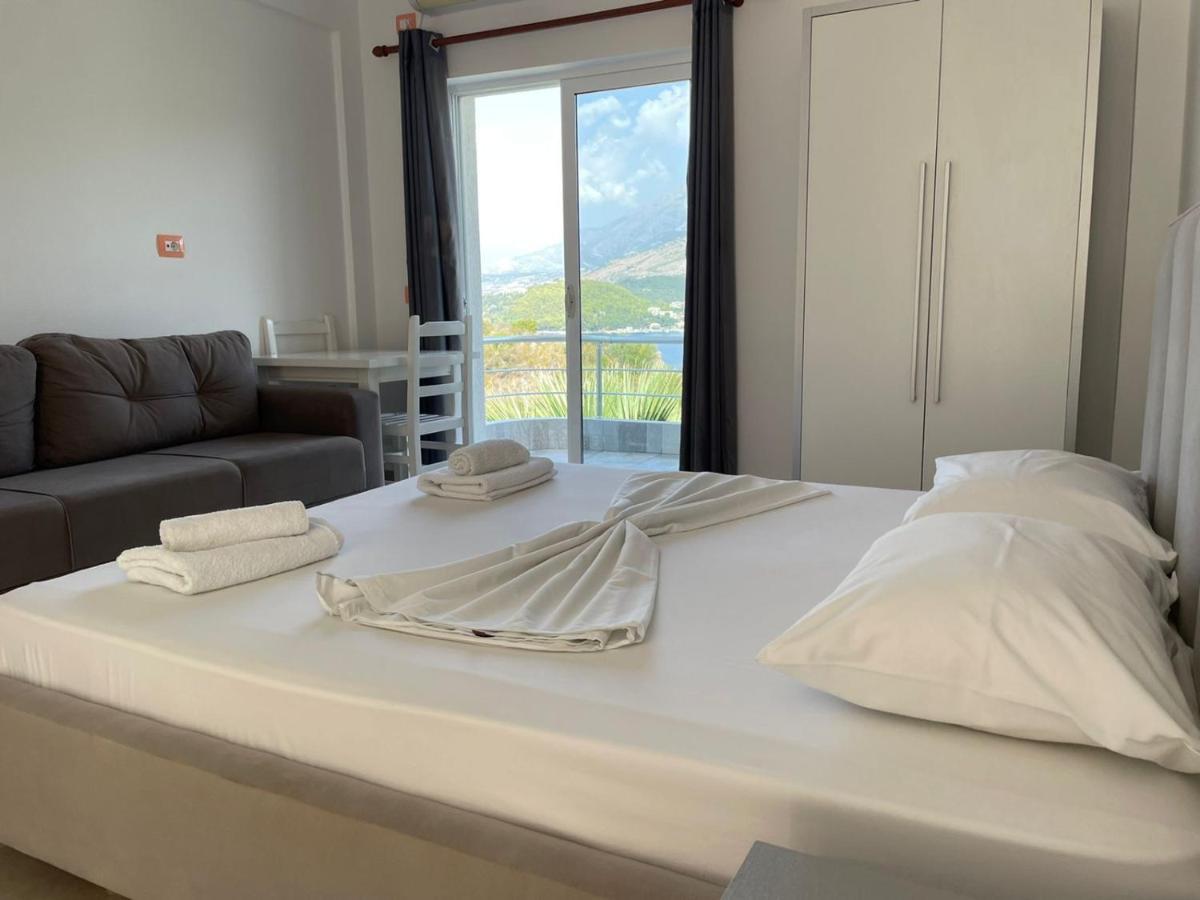 Hotel Mesun Himare Exterior photo