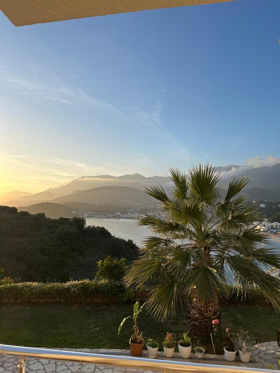 Hotel Mesun Himare Exterior photo